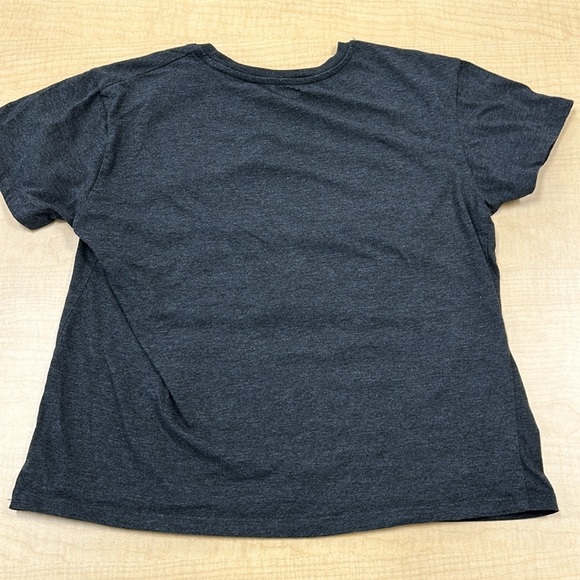 ModernLux Happy Mind Short Sleeve Gray Shirt - Picture 4 of 6